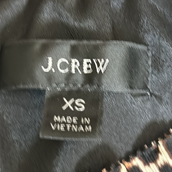 Cute J. Crew leopard print top size XS - Picture 5 of 5